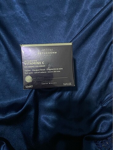 Esthederm vitamin c krem
