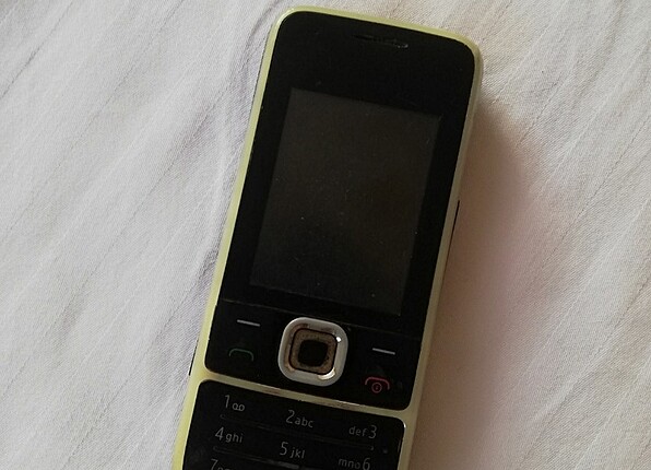 Tuşlu Nokia telefon