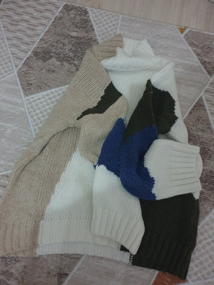 Rahat Kesim Çok Renkli Boğazlı Kadın Kazak - Görsel 3