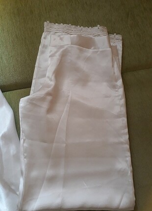m Beden ten rengi Renk Saten pijama takimi