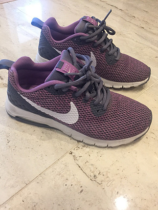 Nike kadın koşu ayakkabısı