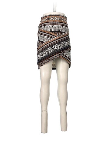 Bershka Mini Etek %70 İndirimli.