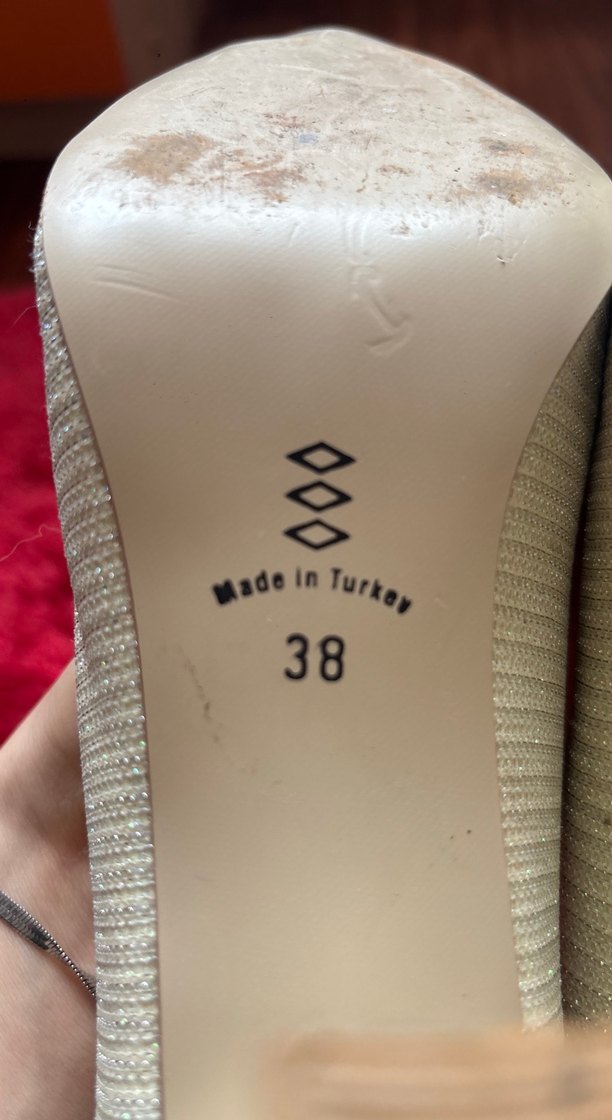 Bej krem renkte parıltı Detaylı Kadın Topuklu Ayakkabı - Görsel 4