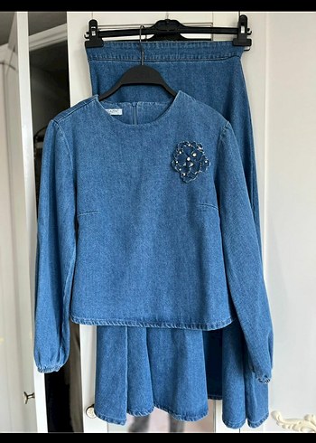 Düğmeli Nakışlı Kadın Koyu Mavi Kot Ceket