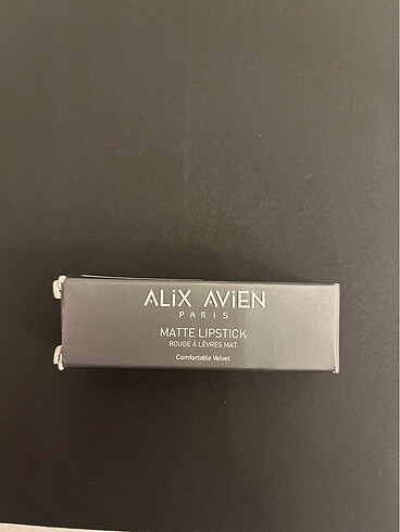 Beden bordo Renk Alix avien ruj