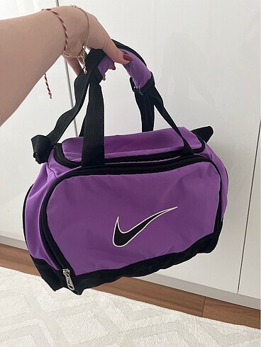 Nike spor çantası