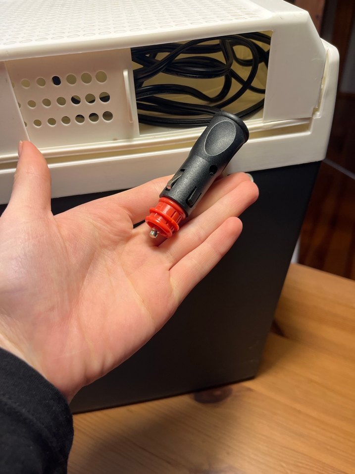 Beyaz ve Gri oto buzdolabı/ elektrikli soğutucu ezetil - Görsel 5