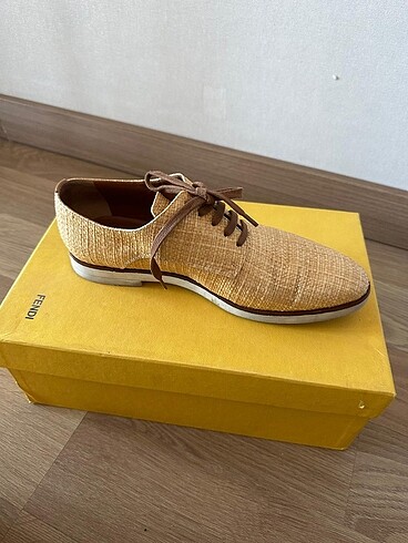 37 Beden Fendi ayakkabı