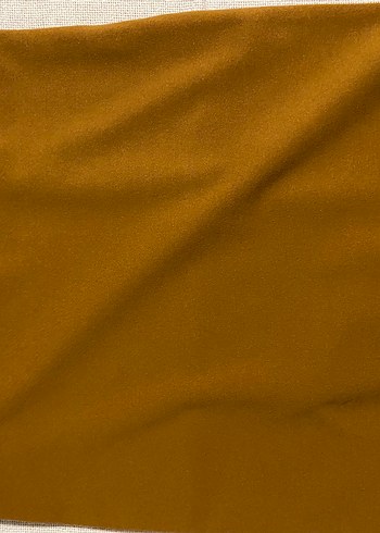 Taba yırtmaçlı mini etek - Görsel 6