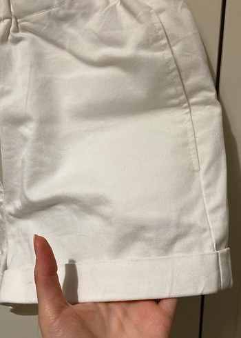 Beyaz yüksek belli şort - Görsel 2