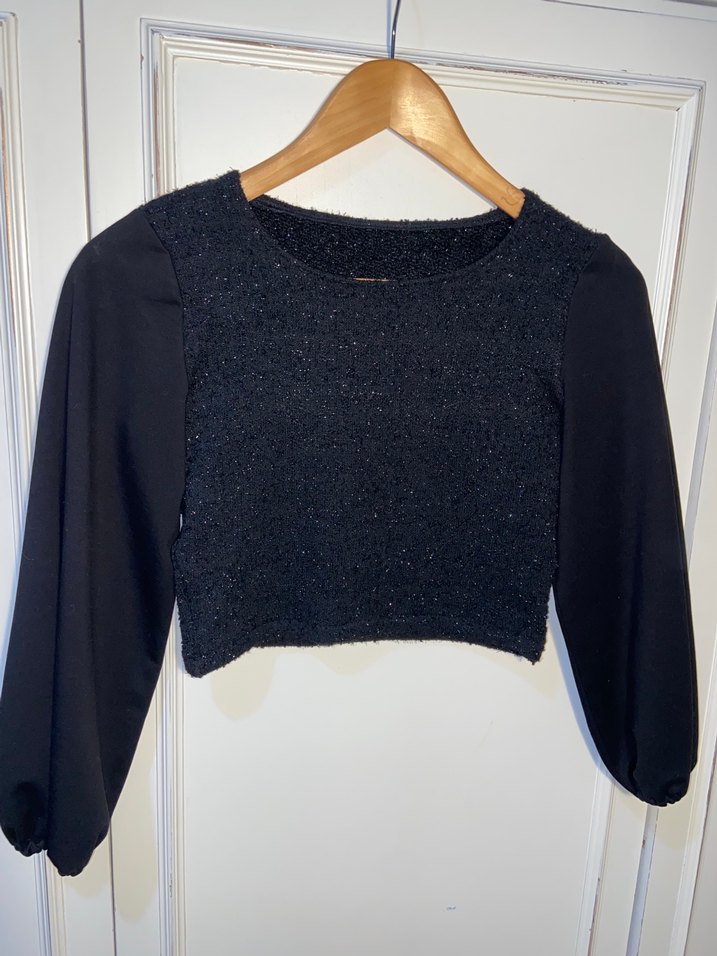 Siyah Parlak Kumaşlı Kadın Bluz - Görsel 4