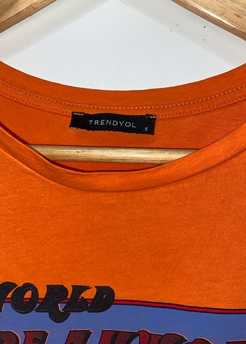Trendyolmilla turuncu baskı tişört - Görsel 2