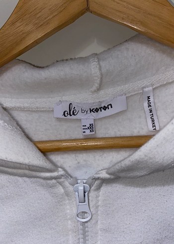 Koton Beyaz Kapüşonlu Fermuarlı Kadın Sweatshirt - Görsel 3