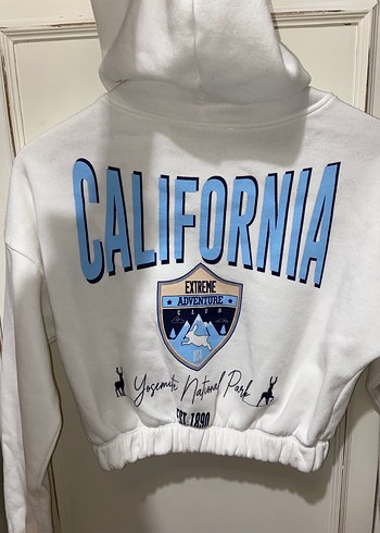 Koton Beyaz Kapüşonlu Fermuarlı Kadın Sweatshirt - Görsel 4