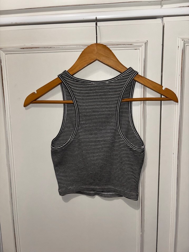 Zara Siyah-Beyaz Çizgili Kolsuz Crop Top — görsel 3/4