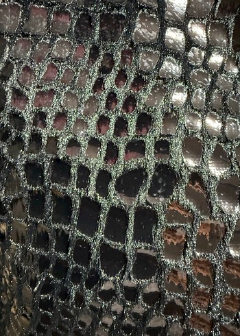 Yılan Desenli Gri Uzun Kürklü Kadın Elbise - Görsel 2