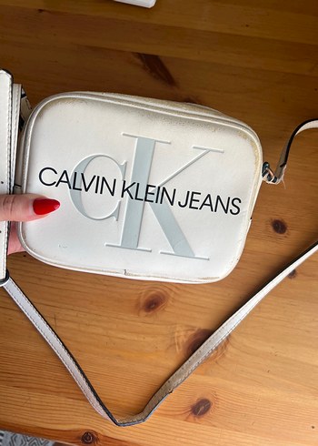Beden Calvin Klein Beyaz Deri Omuz Çantası