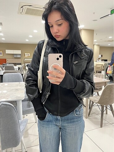 Bershka deri ceker