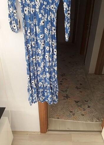 Papatya desenli Mavi renkli günlük elbise 