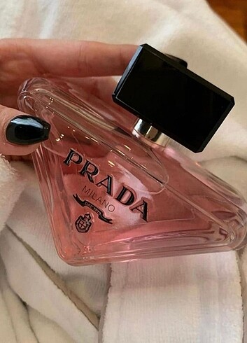 PRADA kadın parfümü 90 ml 