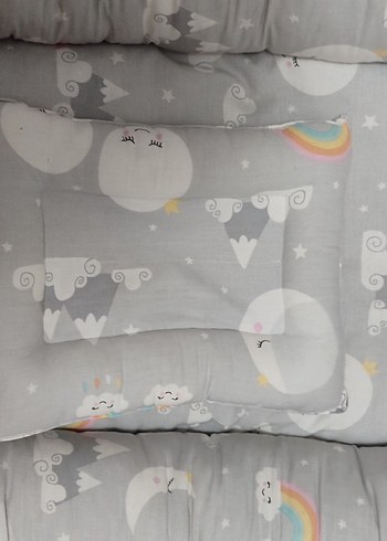 Gri Bulut ve Gökkuşağı Desenli Bebek Yatağı / Babynest - Görsel 3