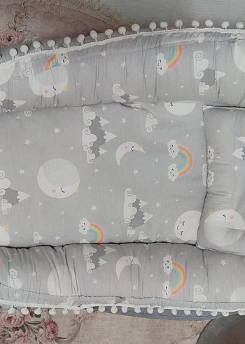 Gri Bulut ve Gökkuşağı Desenli Bebek Yatağı / Babynest - Görsel 2