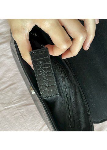 Bershka Bershka kol çantası