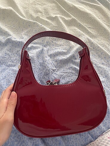  Beden Cherry red çanta