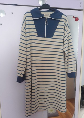 Mavi Çizgili Yaka Fermuarlı tunik - Görsel 4