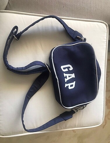 Gap çapraz çanta