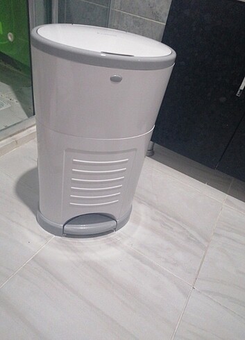 Korbell çöp kovası