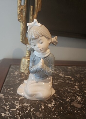 Lladro nao biblo 