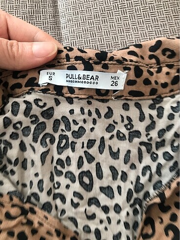 Pull and Bear Leopar gömlek