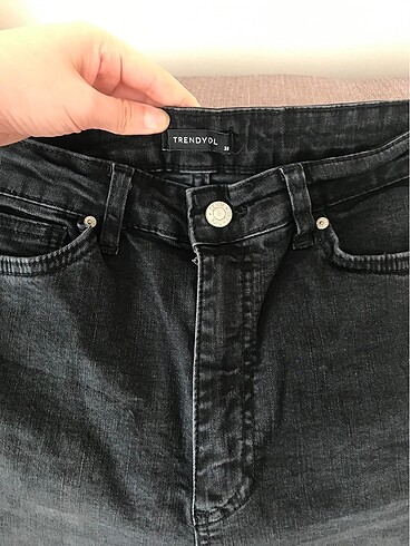 Trendyol & Milla Hafif ispanyol kesim pantolon