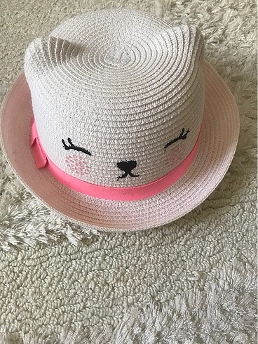 H&M 6-8 yaş çocuk şapka