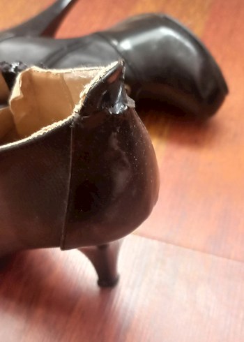 37 Beden siyah Renk Siyah Deri Bağcıklı Stiletto Topuklu Kadın Bot