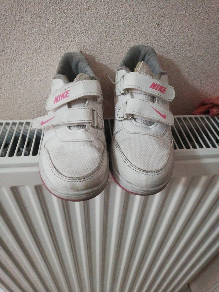 Kız Çocuk Beyaz Nike Spor Ayakkabı - Görsel 2