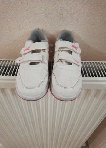 Kız Çocuk Beyaz Nike Spor Ayakkabı Velcro - Görsel 4