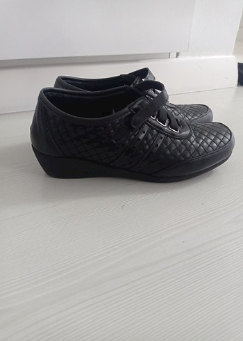 38 Beden siyah Renk Siyah Tokalı Kadın Dolgu Topuk Spor Ayakkabı