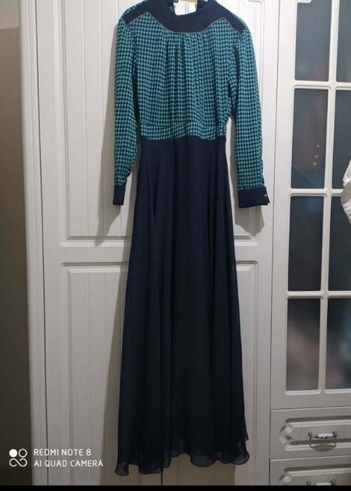 Elbiseler hepsi 400 tl - Görsel 4