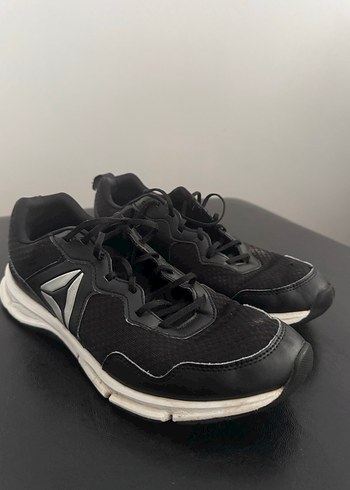 Reebok 42.5