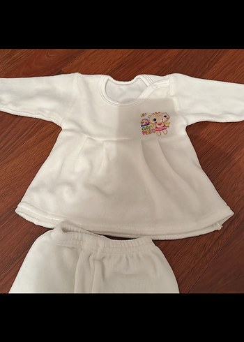 Uzun Kollu Beyaz Bebek Kız Takımı - Görsel 2