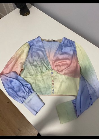 Pastel Renkli Uzun Kollu Bağlama Desenli Bluz