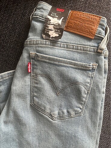 Levis pantolon