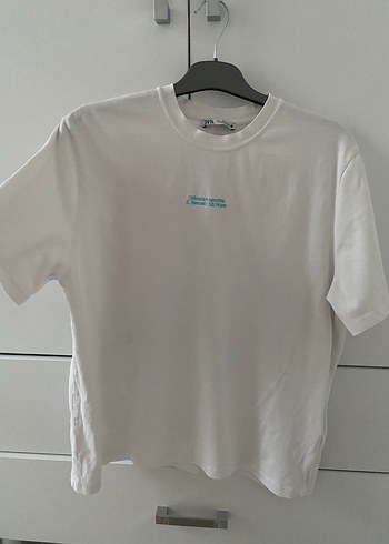 Beyaz Pamuklu arkası baskılı zara tişört