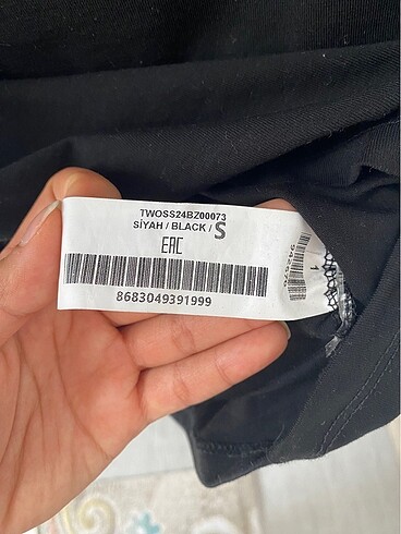 s Beden siyah Renk Trendyolmilla asimetrik yakalı bluz