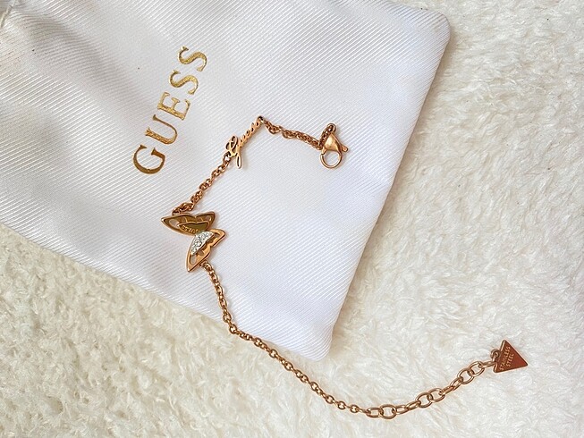 Guess Guess kelebekli bileklik