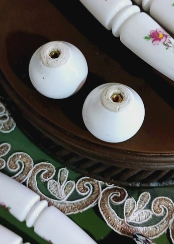 Çiçek Desenli Beyaz porselen kulp - Görsel 8