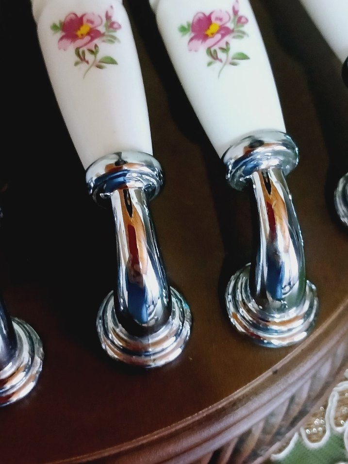 Çiçek Desenli Beyaz porselen kulp - Görsel 5