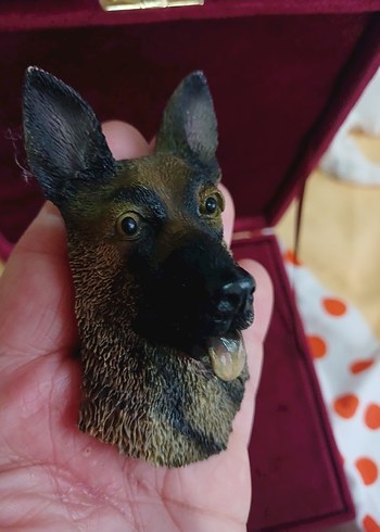 Kahverengi Alman Kurdu Figürin MAGNET - Görsel 3